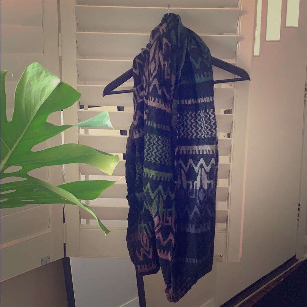 Wilfred infinity Scarf
